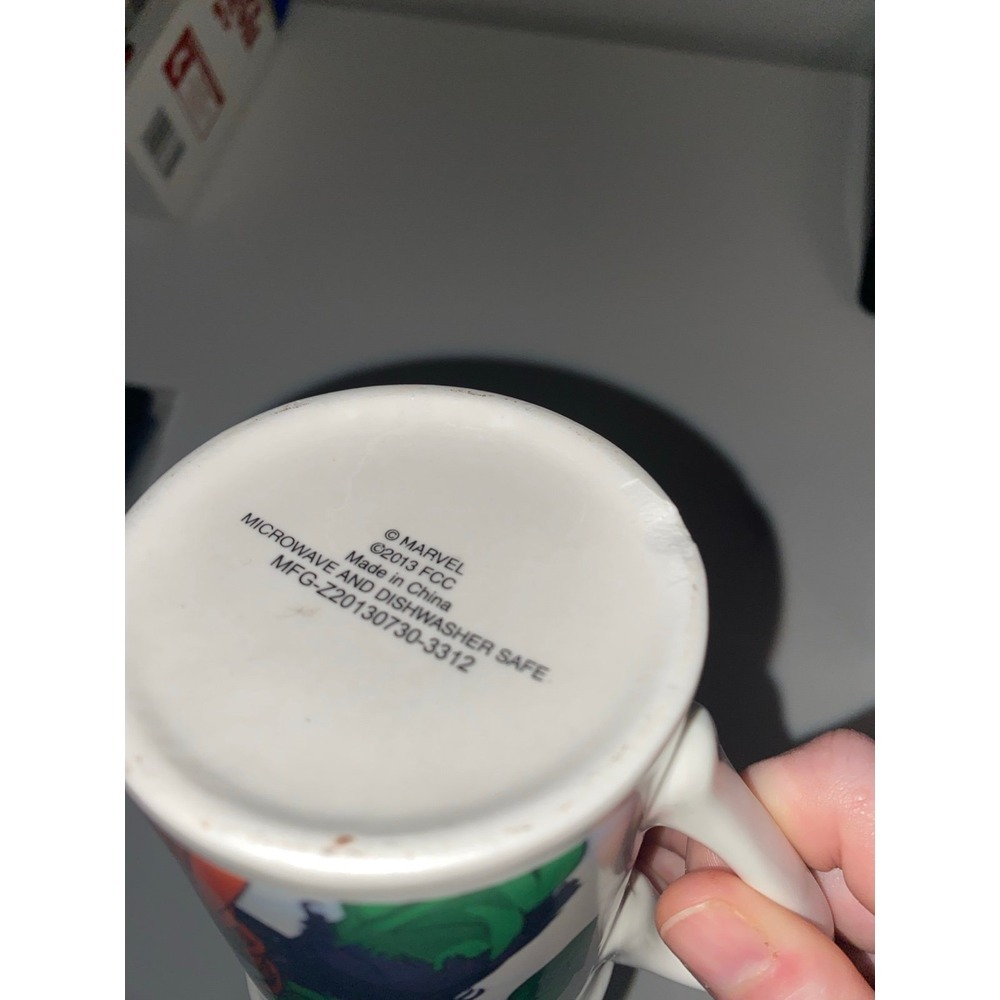 2013 Marvel‎ Avengers Assemble mug - Picture 5 of 8